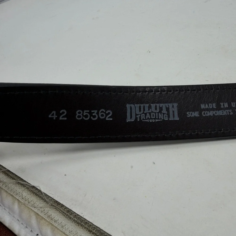 Duluth Trading Co Belt Mens 42 85362 Dark Brown Full Grain Leather EUC